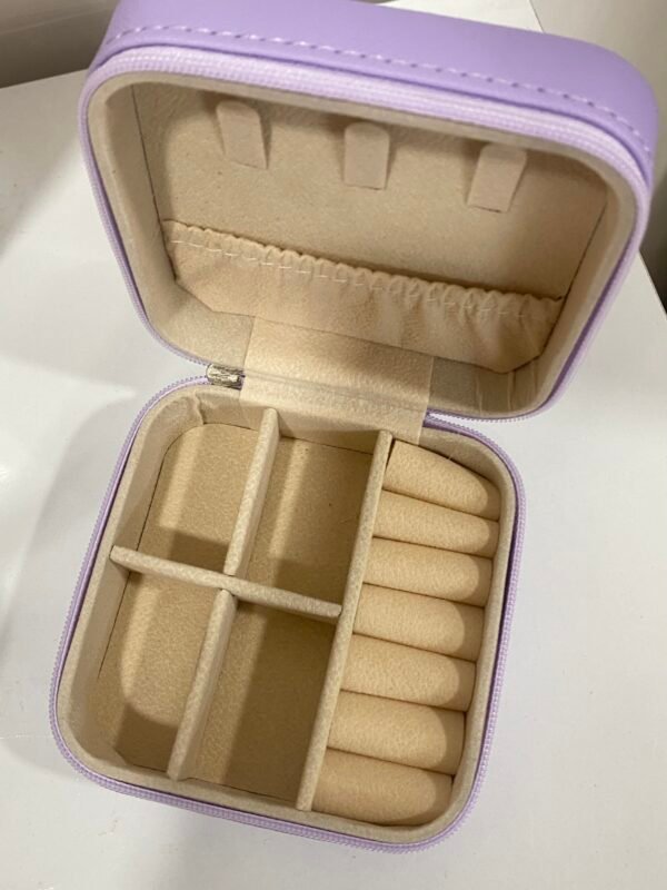 علبة اكسسوارات( فقط لون بنفسجي)